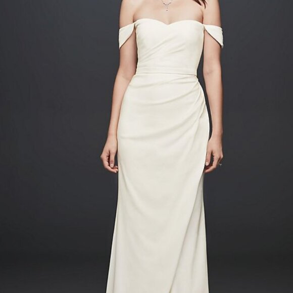 NWT David’s Bridal Ivory White Off-Shoulder Crepe Gown Wedding Dress - Picture 1 of 14